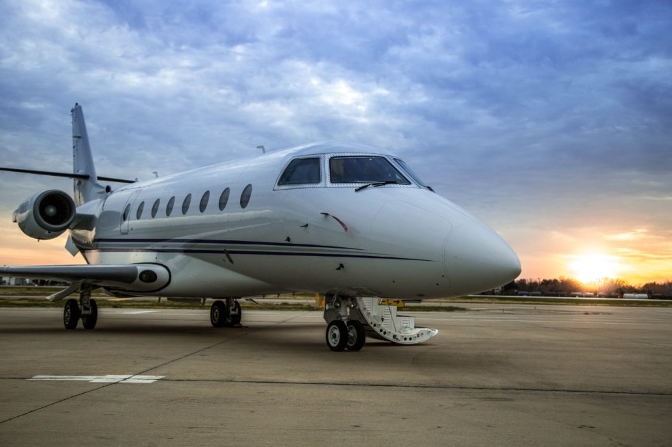 Private Jet Charters, Full, or Partial Ownership? [Benefits & Pitfalls of Each]